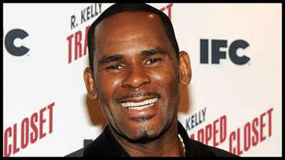 R. Kelly's fiancée denies all the accusations by her parents; claims to not being a victim or a slave - Deets inside