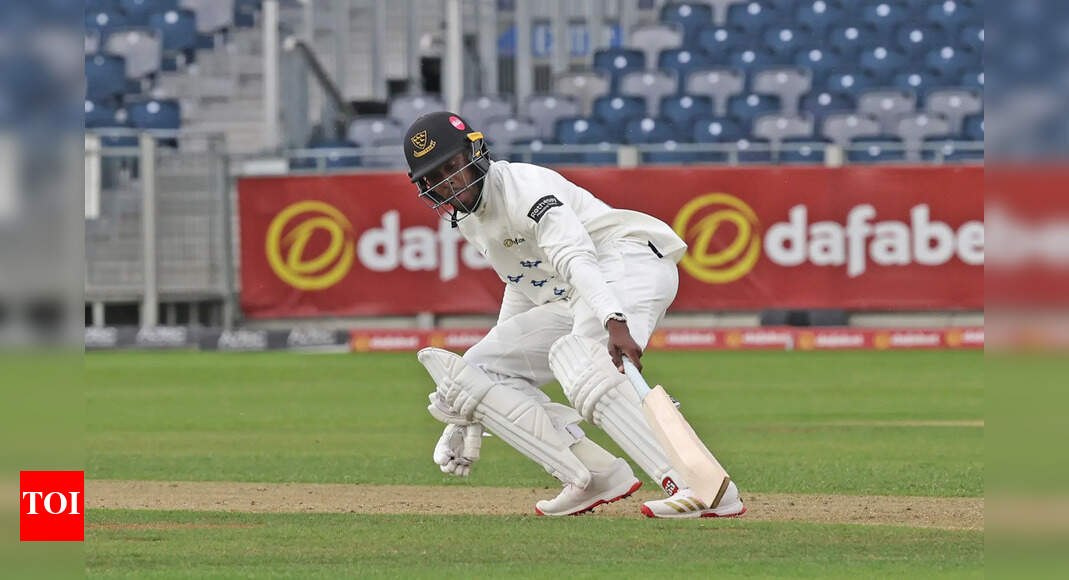 Jofra Archer claims a first-class wicket after 1,501 days - watch