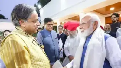  Tharoor praises PM Modi again; BJP uses his remark to target Rahul