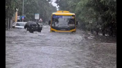Monsoon’s first big strike brings Surat to its knees