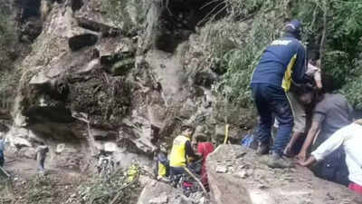 Char Dham Yatra: Landslides wreak havoc on Yamunotri, Badrinath routes; 3 dead, 1 missing, dozens stranded