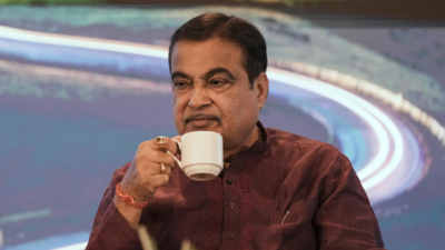  Nitin Gadkari gives in-principle approval; DPRs in progress, funds expected for Ring Road, 6-lane Trimbakeshwar highway