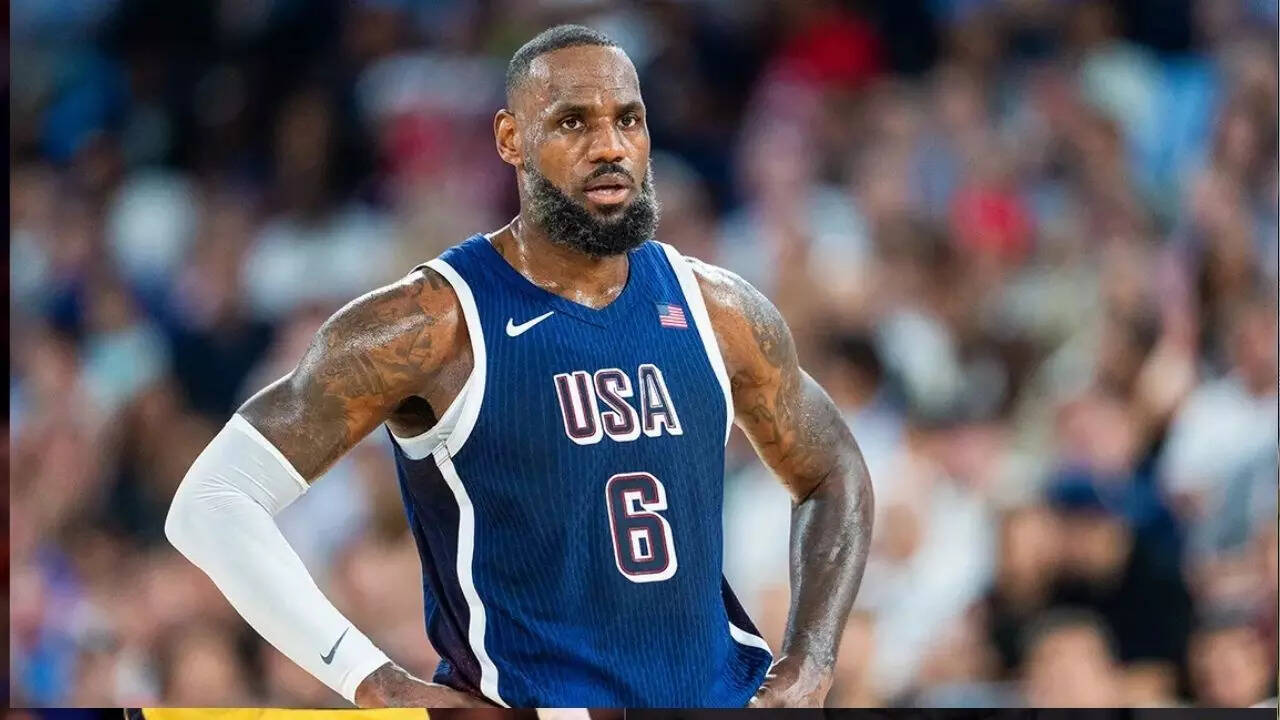 LeBron James reveals giving important life lessons to his sons Bronny and  Bryce over group chat | NBA News - Times of India