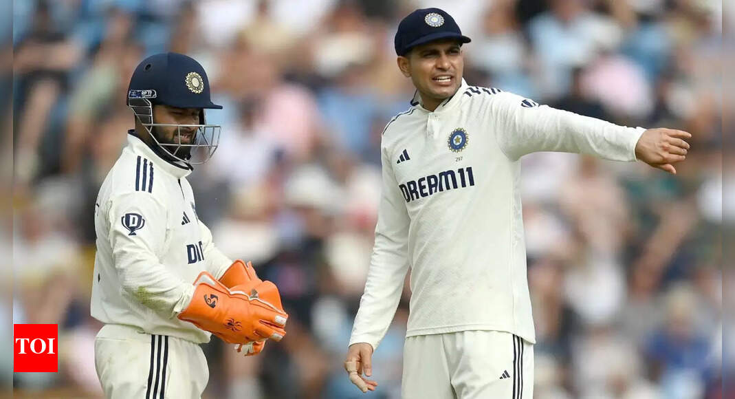 'We had our chances': Gill rues drop catches as England draw first blood