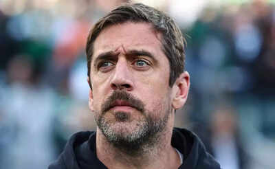 "F—king ridiculous" Aaron Rodgers fumes over public interest in his wife, says he’s done explaining his private life