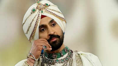 Diljit Dosanjh says Cartier stole the necklace of Maharaja of Patliala; gets emotional talking about Punjab amidst controversy surrounding Hania Aamir's casting in 'Sardaarji 3'