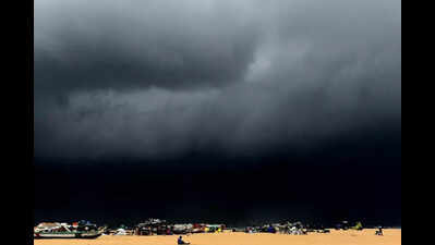 Cloudy weather brings warm days and warmer nights as rain returns to west Tamil Nadu districts