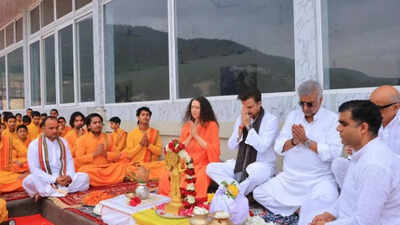 "Grief and Healing," Anil Kapoor immerses mother Nirmal Kapoor's ashes in Ganga, Joins ritual with Sadhvi Bhagawati Saraswati