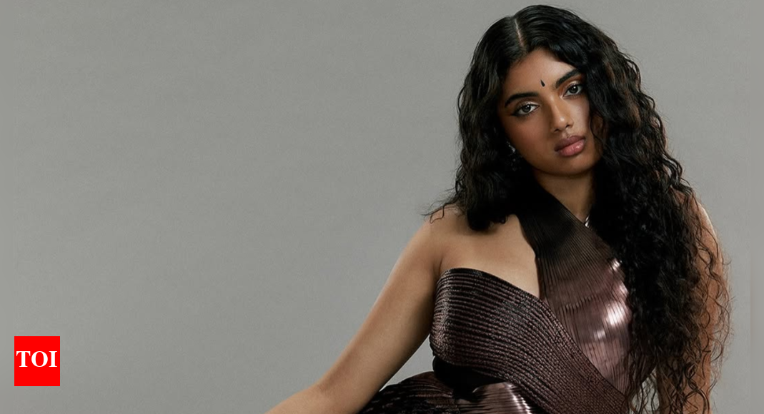‘Mean Girls’ breakout star Avantika turns desi diva in futuristic Banarasi saree