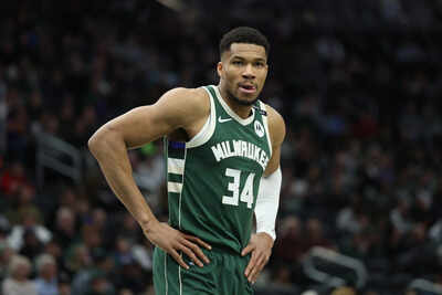 Real Madrid star Vinicius Jr.’s unexpected surprise for Giannis Antetokounmpo indicates towards a sport crossover