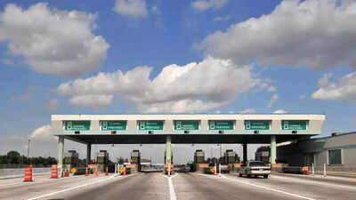 Govt to cut by half toll rates for highways with more than 50% structures