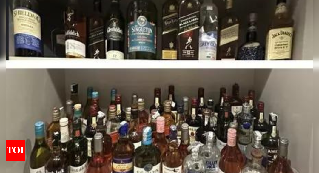 40 accounts, 60 booze bottles seized from Himachal Pradesh drug controller
