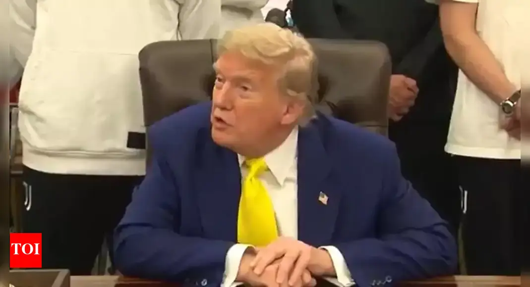 ‘They should be prosecuted’: Trump accuses Democrats of leaking intel on Iran strike; White House calls it ‘crime’ – Times of India ‘They should be prosecuted’: Trump accuses Democrats of leaking intel on Iran strike; White House calls it ‘crime’ – Times of India
