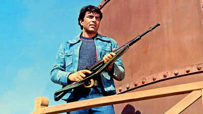  I was offered the role of Gabbar and Thakur...But I wanted to play Veeru as he is so much like me