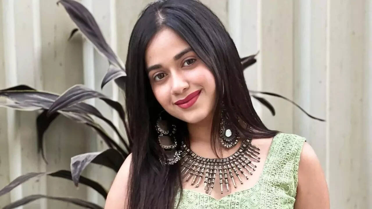 Sometimes loyalty costs you”: Jannat Zubair shares her first social media  post after her exit from The Traitors | - Times of India