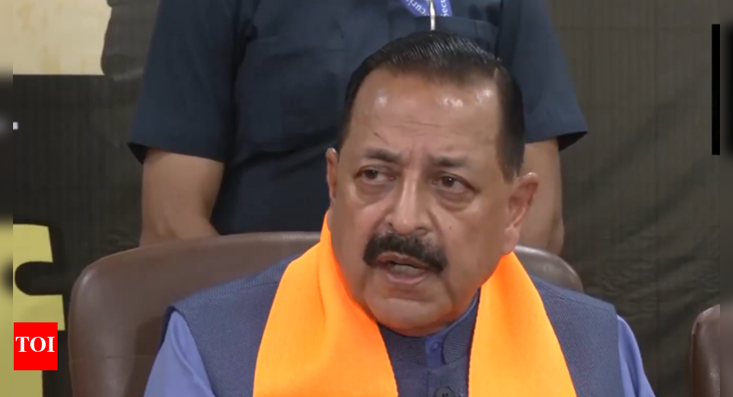 Union minister backs RSS call to review ‘socialist’, ‘secular’ in Preamble