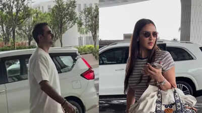 Esha Deol spotted with ex-husband Bharat Takhtani for the first time after their divorce, actress poses for the paps