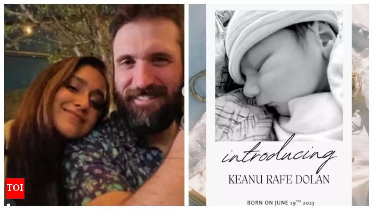 Ileana D'Cruz announces birth of second son Keanu Rafe Dolan with husband  Michael Dolan; Priyanka Chopra congratulates her | - Times of India