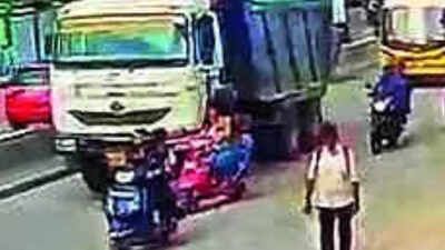  6-year-old comes under tipper as mom tries to overtake from left; police say woman had no driving licence