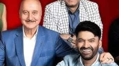  Anupam Kher praises Kapil Sharma for his weight loss transformation; the latter asks Anurag Basu to sign him for a movie