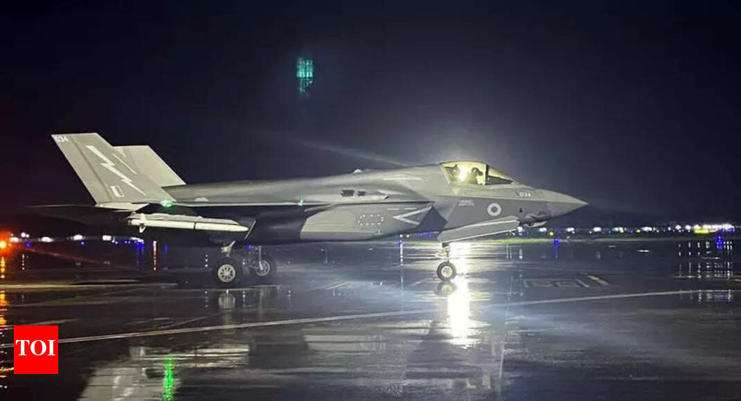 UK F-35 grounded in India awaiting repair team arrival