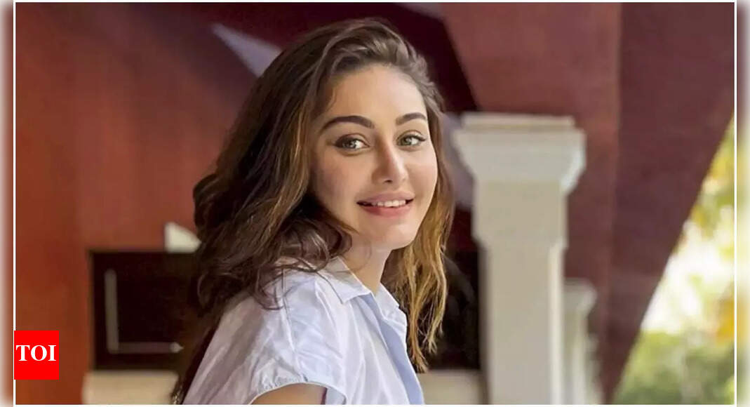 Shefali Jariwala’s demise: Authorities reveal medical causes suspected, rule out foul play | Hindi Movie News – Times of India