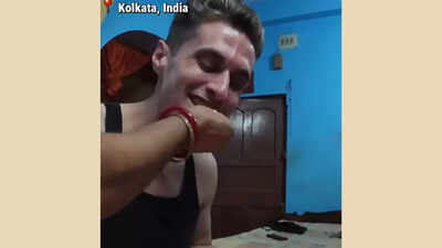  American vlogger melts hearts as Indian mom feeds him like her own child