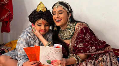 Hunar Hali Gandhi on teaching Sanskrit to her young co-star Aan Tiwari on the sets of  Veer Hanuman; says  ‘It isn’t an easy language, but he’s always eager to learn’