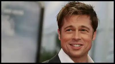  Brad Pitt opens up about not having 'gay experience' - Deets Inside