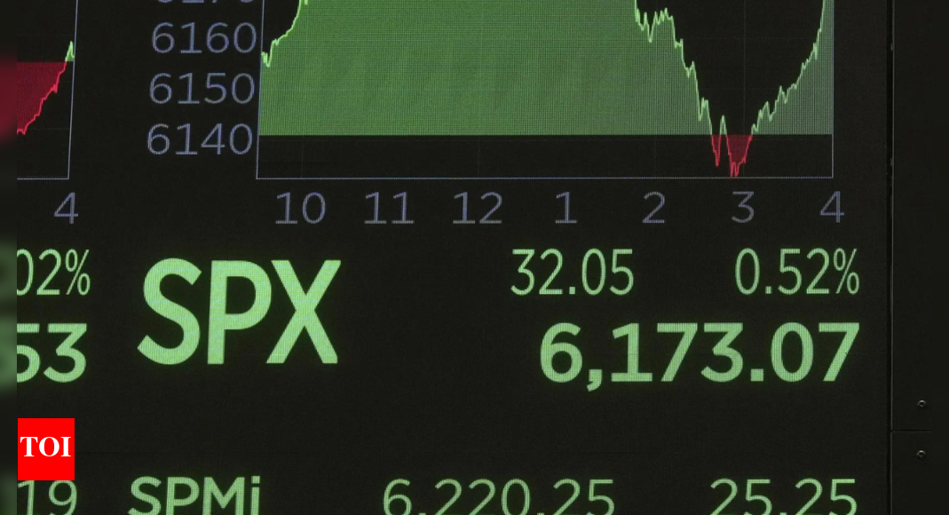 S&P 500 set for best qtr since Dec '23