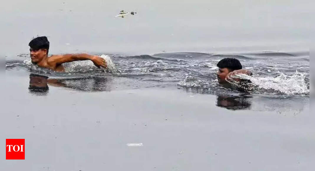 Inside Delhi's death dive squad:102 bodies pulled out from waterbodies this year