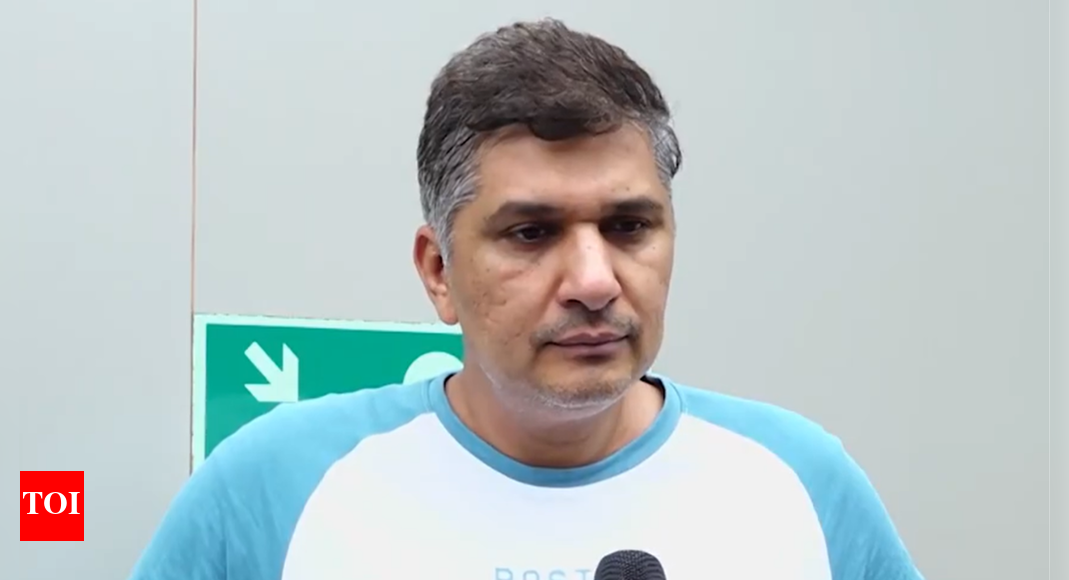 ‘Phulera Panchayat in Delhi’: AAP’s Saurabh Bharadwaj slams Rekha Gupta govt over fuel ban for old vehicl