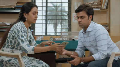  Sanvikaa opens up on kissing scene with Jitendra Kumar’s Sachiv Ji—‘It felt awkward. I became very uncomfortable'