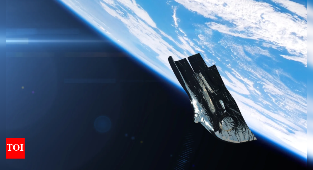 The mystery of the 'Black Knight' : An alien ship orbiting the Earth?