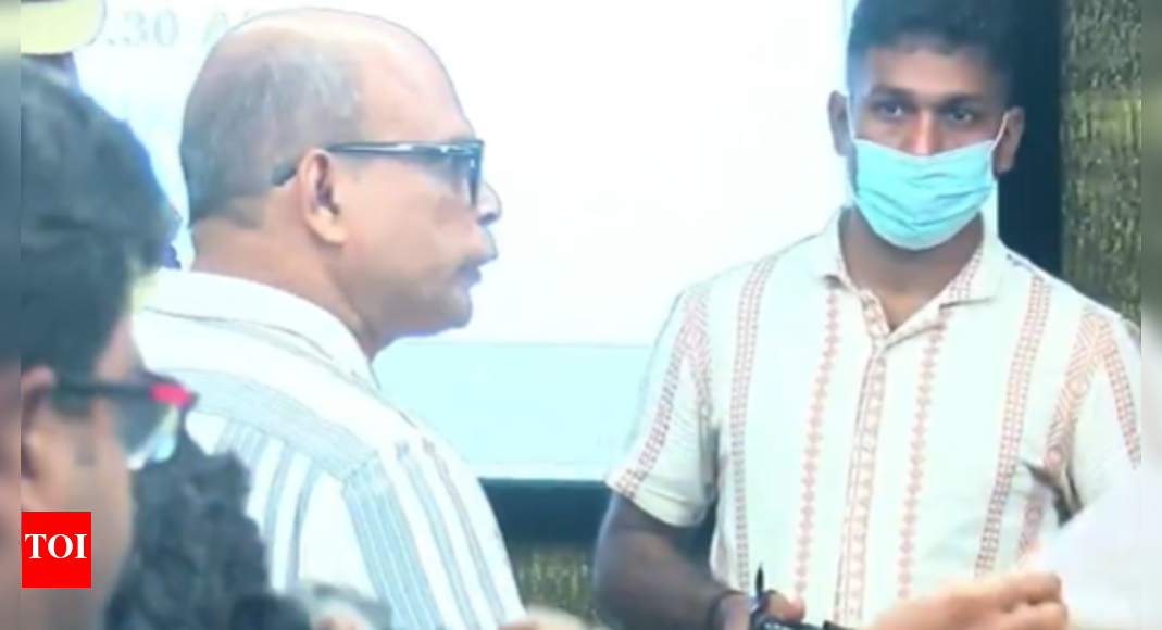 'Denied justice despite honest career': Former sub-inspector disrupts Kerala DGP's press conference 