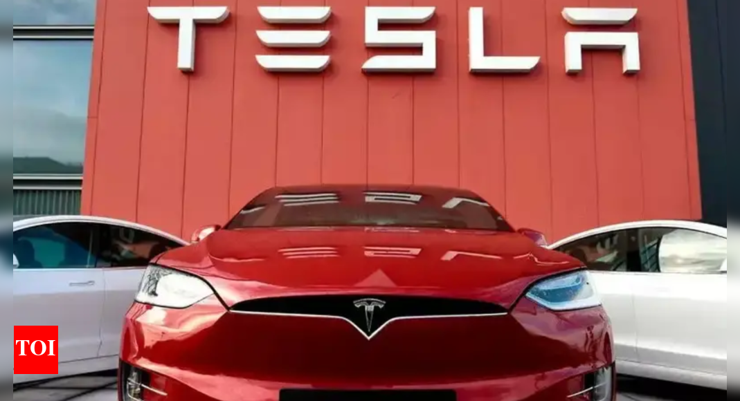 Trump–Musk feud impact: Tesla shares slump nearly 6% as political fallout deepens, subsidy threats spook investors