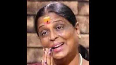 Moved by viral video, Pawan Kalyan helps veteran actress Pakeezah