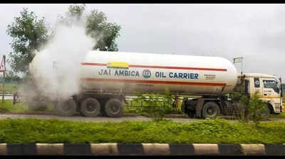 Traffic movement suspended after gas leaks from tanker