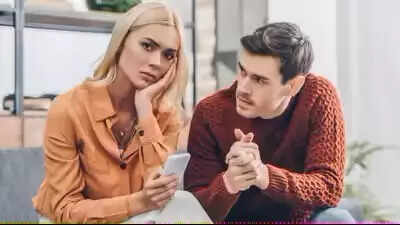¿Estás Pasando Por Un Divorcio Silencioso? No ignores ESTAS 5 señales