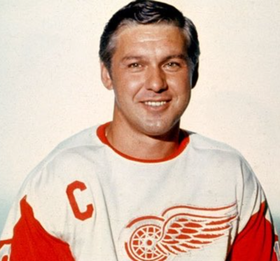 Alex Delvecchio, legendary Detroit Red Wings center, passes away at 93