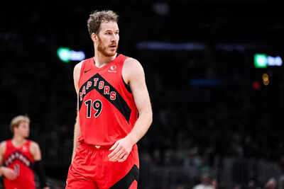 Toronto Raptors Sign Jakob Poeltl to Four-Year, $104 Million Contract Extension