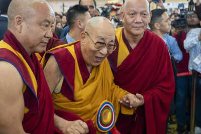 China can't choose: Dalai Lama plans to reincarnate - will be reborn abroad