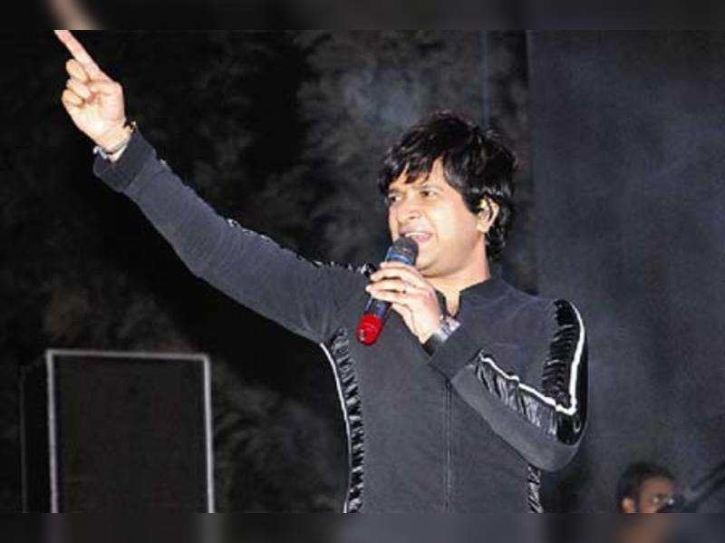 Singer KK performs at 11th Indira Awards for Marketing Excellence in