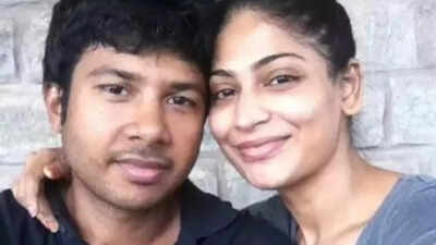 Actress Vijayalakshmi's husband pens adorable b'day greeting; Says she has a heart to match her beautiful face