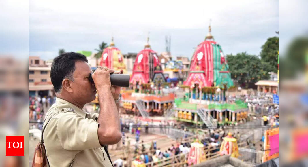 Cops overhaul positioning, increase number of CCTV cameras on Grand Road