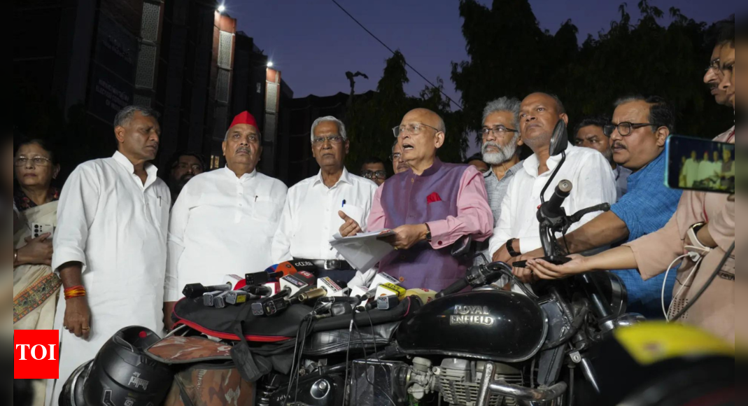 Bihar electoral revision row: Opposition meets EC; dubs the exercise as 'votebandi'