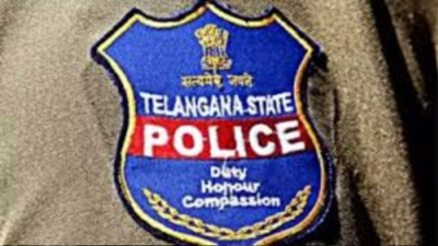 Representative Image Mobile phones, gold chains stolen during Hyderabad's Balkampet temple festival; 15 cases reported in 12 hours