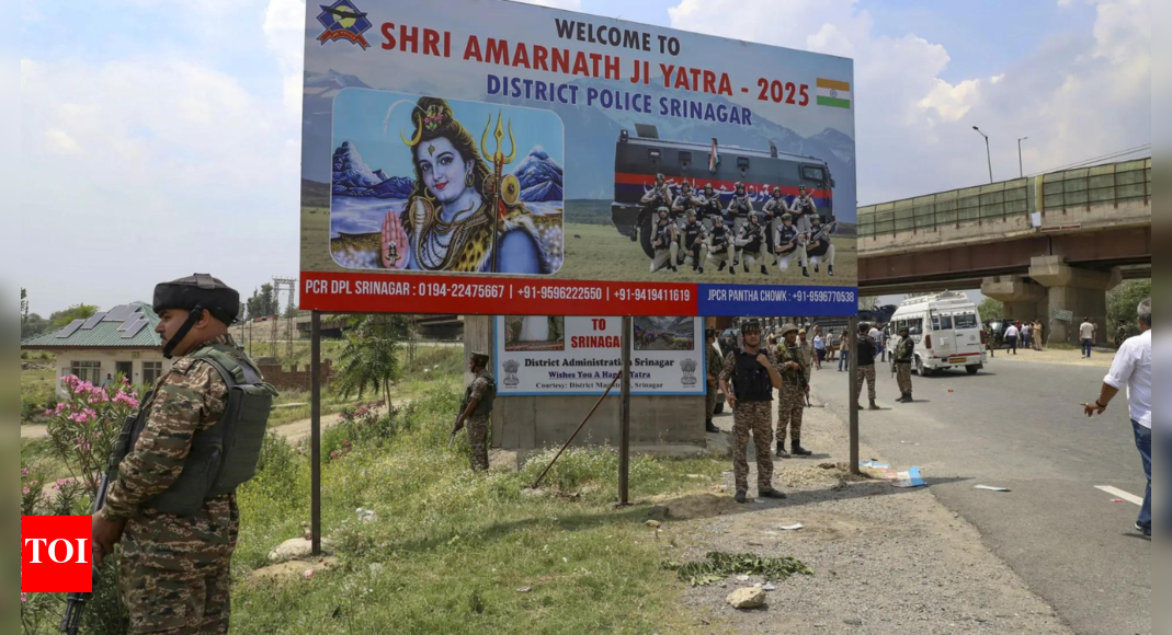 Amarnath Yatra: Police issues advisory; urges devotees to use designated convoys, arrive early for pilgrimage
