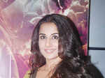 Vidya Balan sells 'Kahaani' tickets