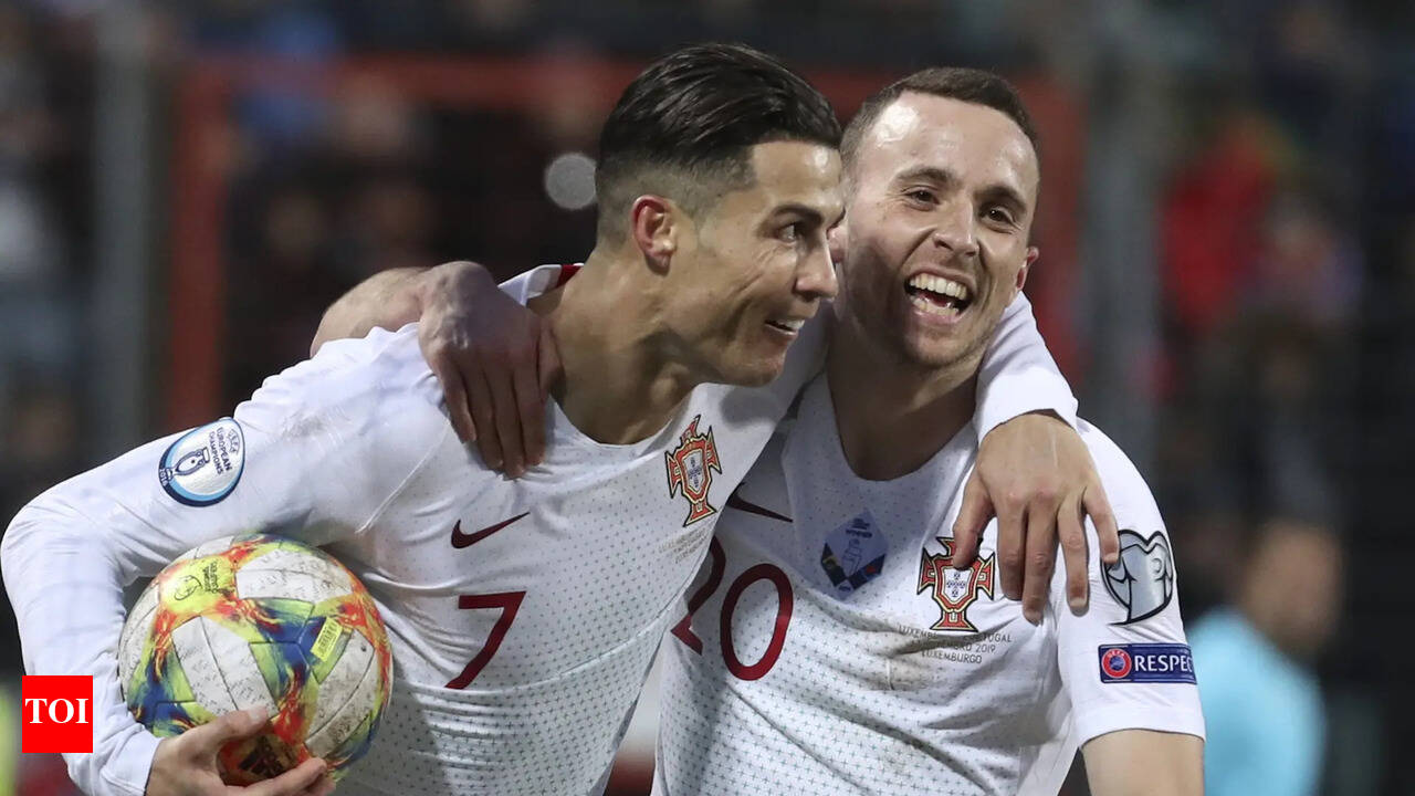 Cristiano Ronaldo pens heartfelt note on Diogo Jota's passing: 'It doesn't  make sense' - read full tribute | Football News - Times of India